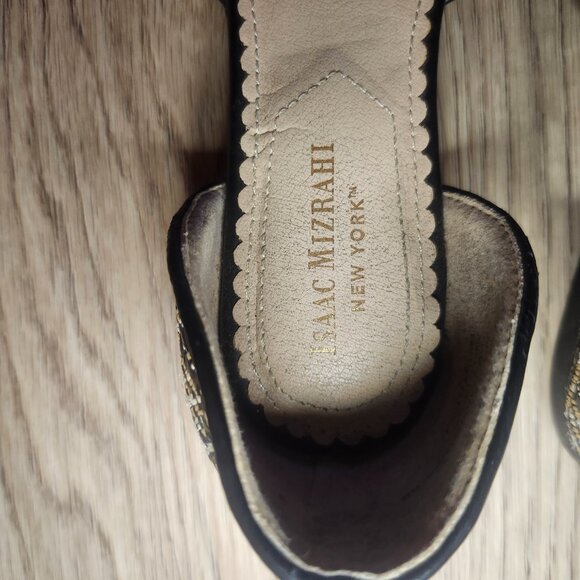 Isaac Mizrahi New york Slides - Picture 2 of 4